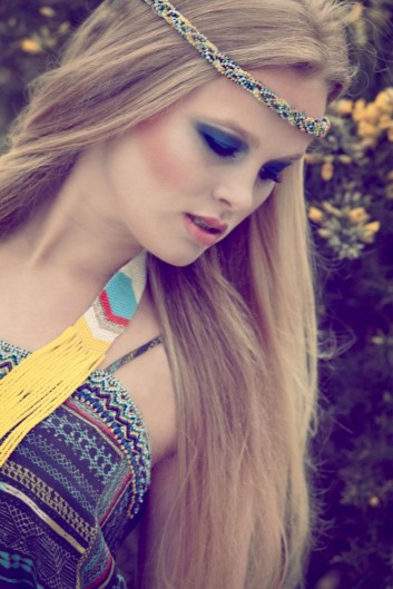 70s-makeup-hair-vintage-retro