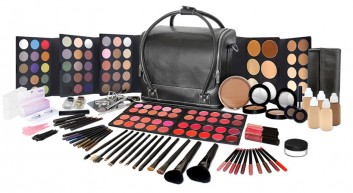 attrezzatura-makeup-kit