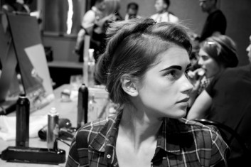 backstage-fashion-makeup-hair