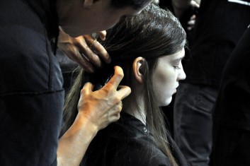 backstage-hairstyling-fashion