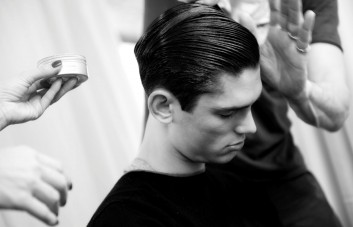 hairstyle-taglio-man-uomo-backstage-fashion