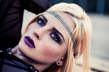 purple-makeup-fashion