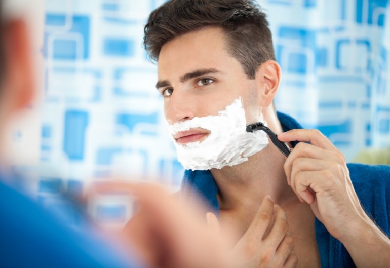 rasatura-barba-uomo